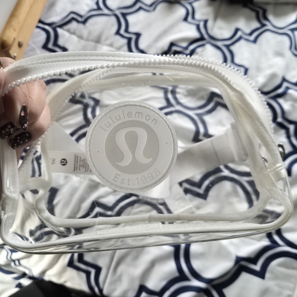 Lululemon CLEAR belt Bag In White